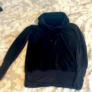 Lululemon sweatshirt